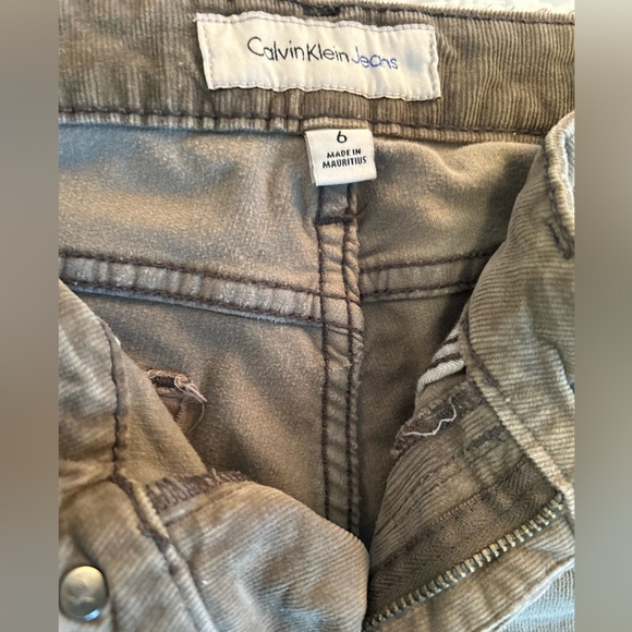 Calvin Klein Cords - Picture 3 of 3